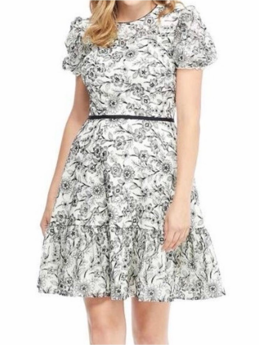 Gal Meets Glam Black & White Floral Puff-Sleeve Fit-and-Flare Dress
